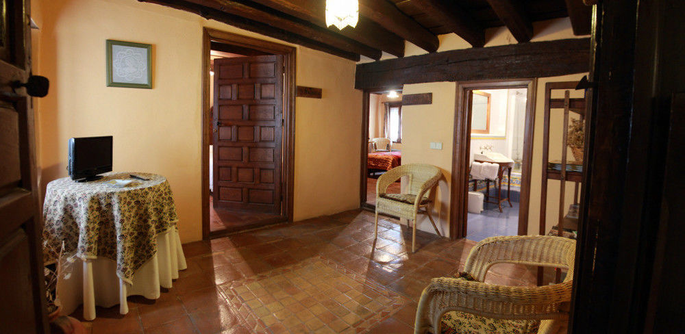 Posada El Canchal Arenas de San Pedro Exterior photo